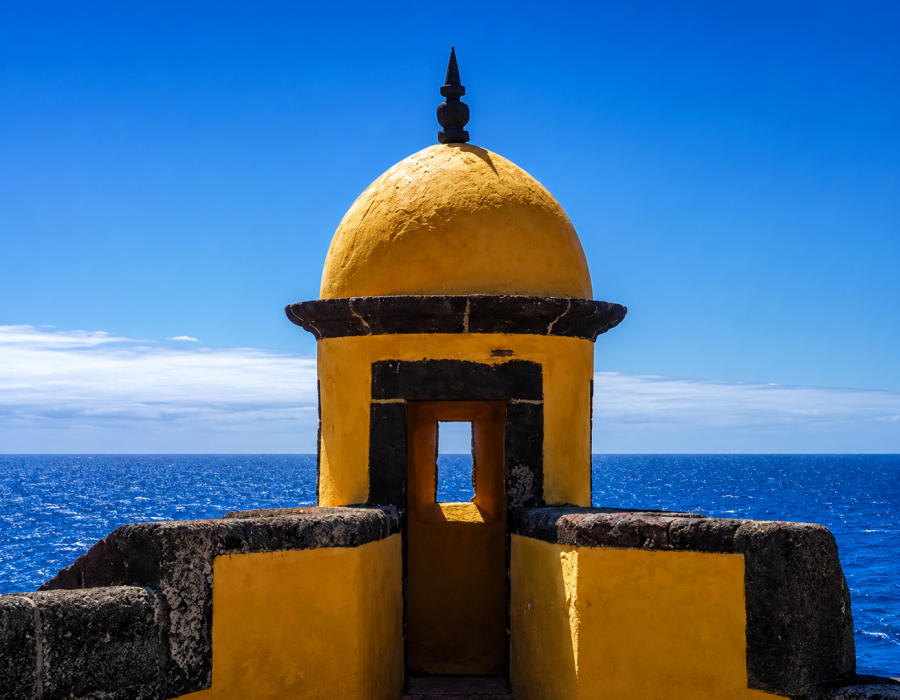 São Tiago Fort & Funchal Old Town Tuk Tuk Tour